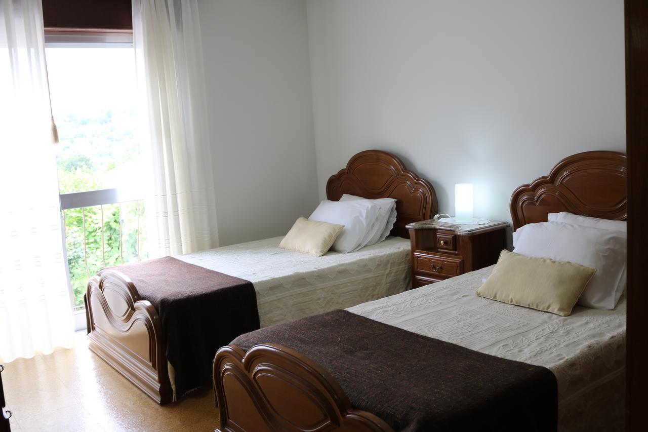 Alojamento Correia Caldelas Ngoại thất bức ảnh